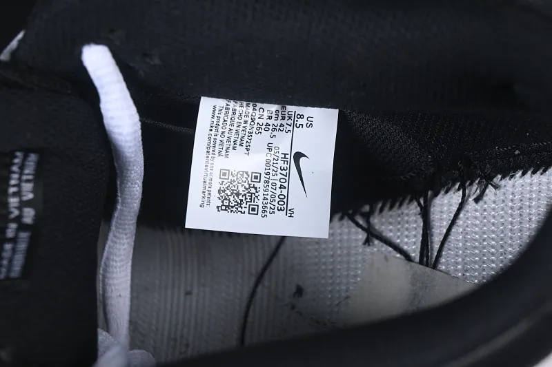All Categories Nk SB Dunk Series Nk SB Dunk Low Low-top sneakers Foreign trade version Nike SB Dunk Low Raw rubber black and white Full toe layer low-top casual sneakers HF3704-003